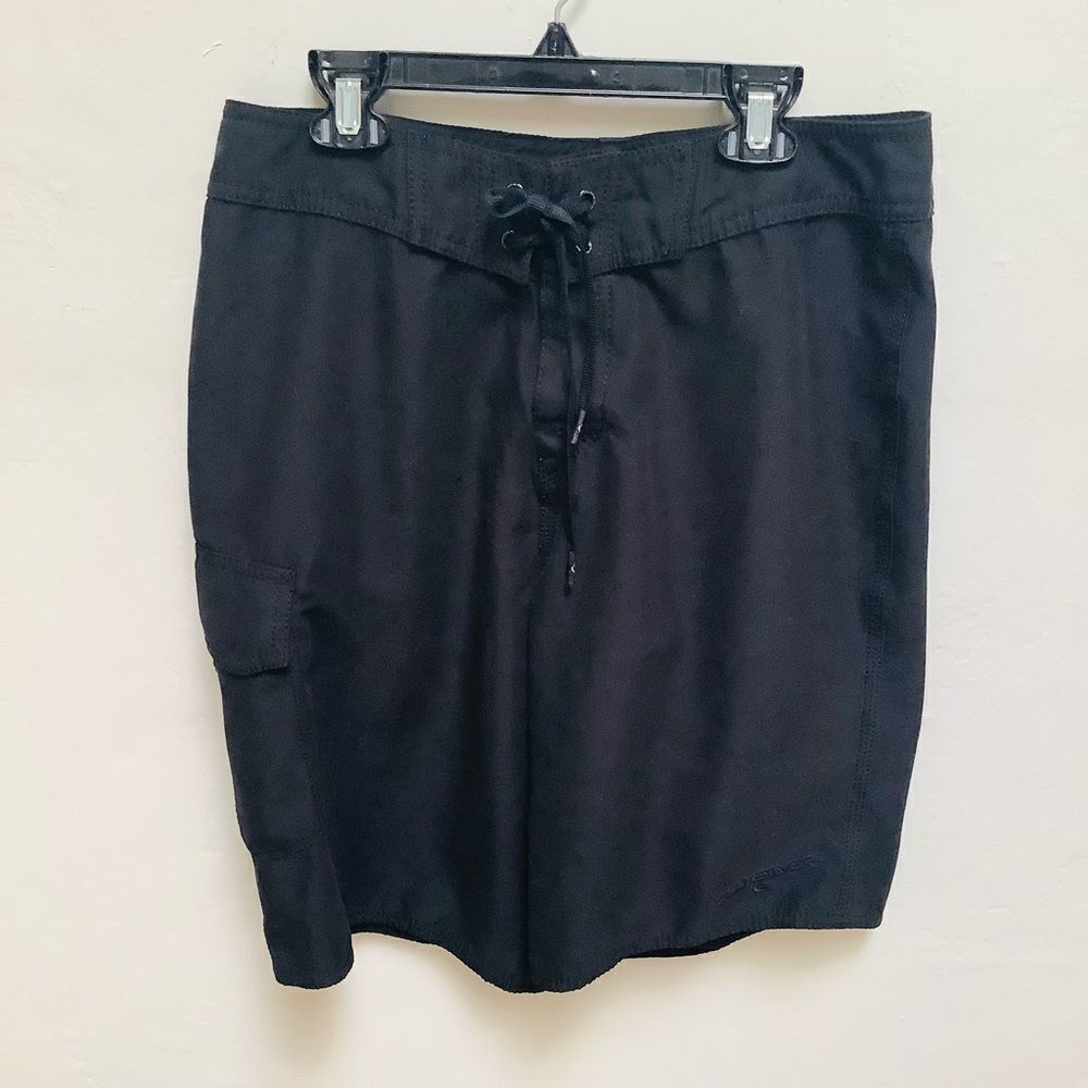 Quick Silver Board Shorts Men Medium Euc - image 1